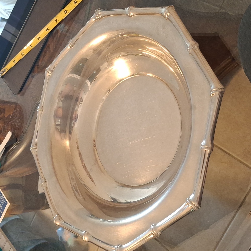 Serving bowl